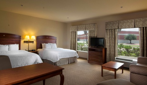One room suite two queens non smoking