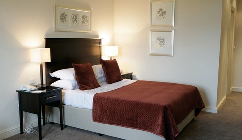 Standard Room, 1 King Bed (Standard Golf View)