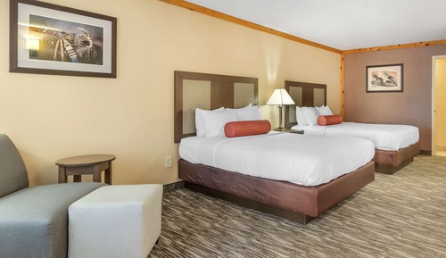 Standard Room, 2 Queen Beds, Non Smoking, Microwave