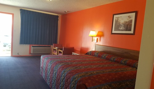 Standard Room, 1 King Bed, Non Smoking