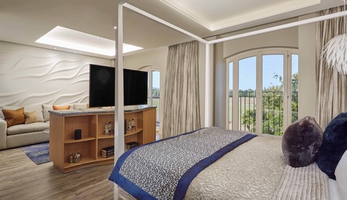 Luxury Suite, Canal View