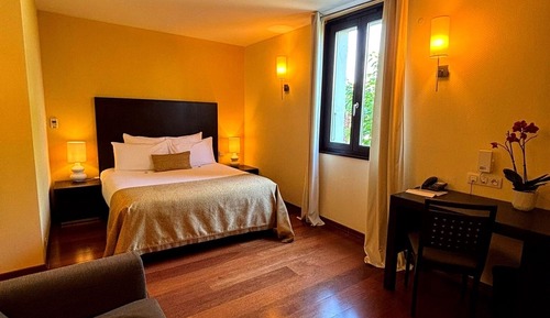Standard Double Room, Lake View