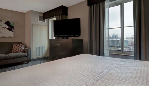 Studio, 1 King Bed, Non Smoking, View