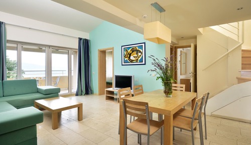 Premium Apartment, 3 Bedrooms, Sea View (Gallery, 2 Queen Beds & 1 Single Bed)