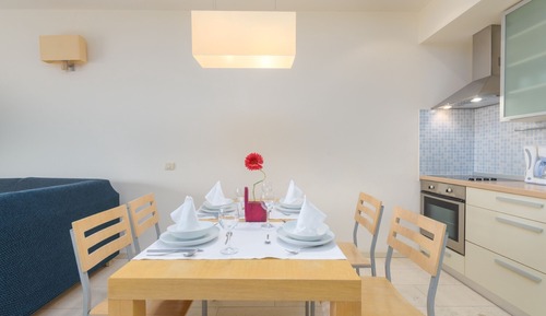 Premium Apartment, 1 Queen Bed with Sofa bed (One-Bedroom)