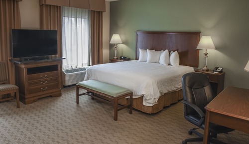 Suite, 1 King Bed, Non Smoking