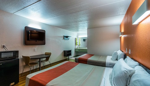 Deluxe Room, 2 Queen Beds, Accessible, Non Smoking