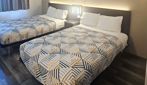 Standard Room, 2 Double Beds, Non Smoking