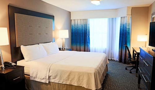 Premium Studio, 1 King Bed, Non Smoking