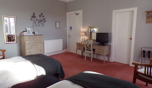 Twin Room, Ensuite