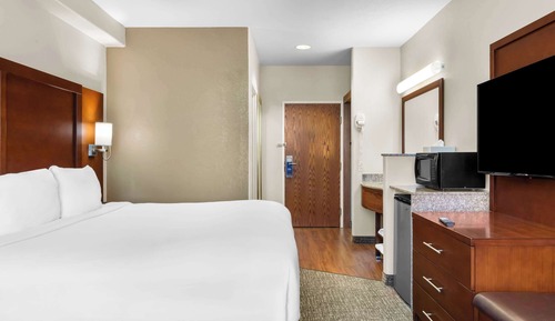 Standard Room, 1 King Bed, Non Smoking