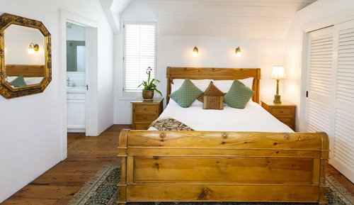 Traditional Suite, 1 King Bed, Kitchen, Fireplace (Pendle Cottage)