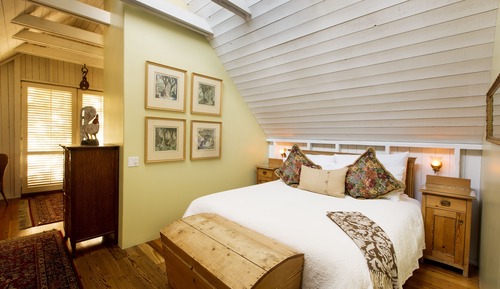 Superior Room, 1 King Bed, Balcony, Fireplace, Garden View (Weathervane)