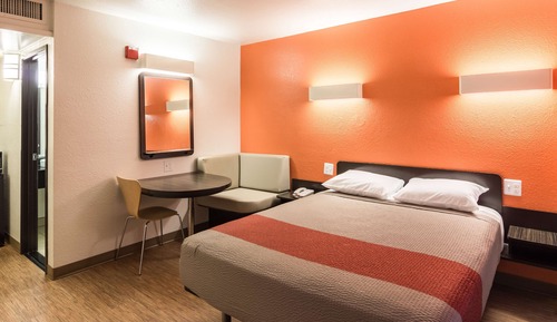 Standard Room, 1 Queen Bed, Non Smoking