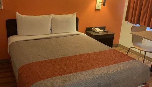Standard Room, 1 Queen Bed, Non Smoking