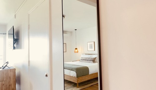Premium Room, 1 King Bed, Non Smoking, Ocean View (Non-Pet friendly)