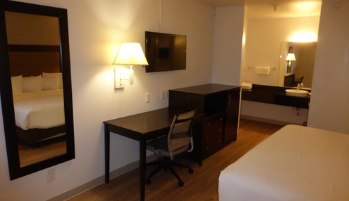 Deluxe Room, 1 King Bed, Non Smoking