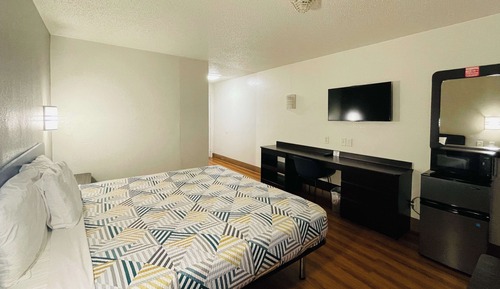 Standard Room, 1 King Bed, Non Smoking, Refrigerator & Microwave