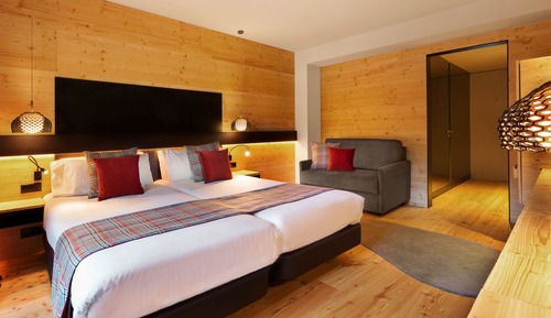 Premium Quadruple Room