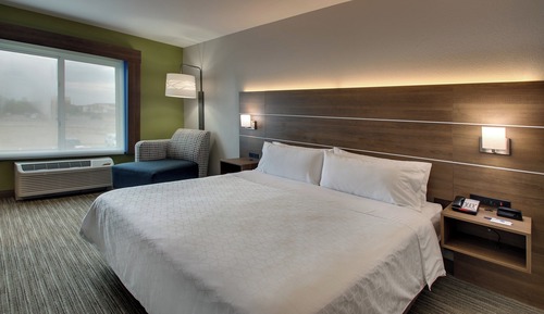 Standard Room, 1 King Bed