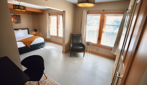 King Suite (Mule)