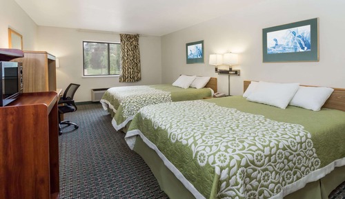 Standard Double Room, 2 Queen Beds