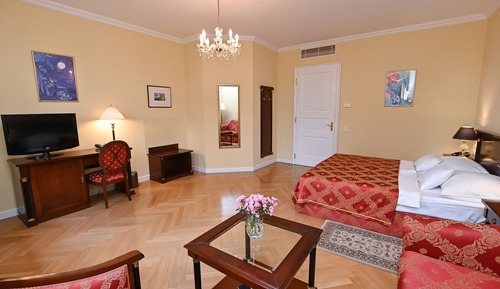Superior Triple Room