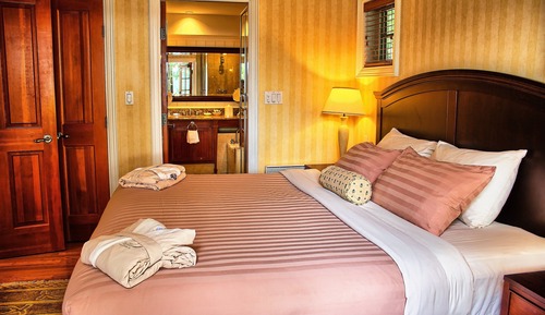 2 Bedrooms Cottage with Hot Tub