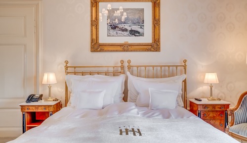 Classic Room, City View