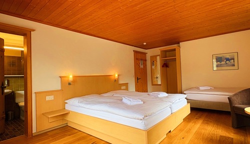 Comfort Triple Room