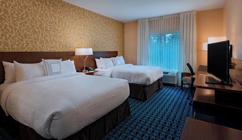 Room, 2 Queen Beds, Non Smoking (Mobility Accessible, Tub)