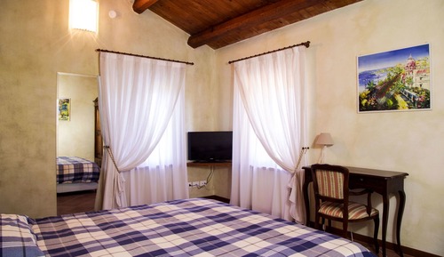 Deluxe Room, Hill View
