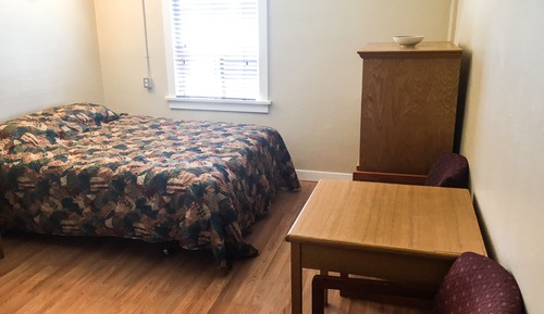 Standard Room, 1 Queen Bed, Kitchenette
