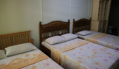 Family Room, 6 Persons