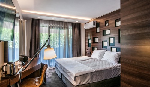 Comfort Room, 1 Queen Bed, Non Smoking