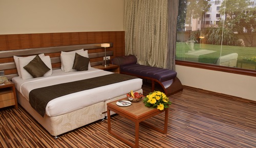 Deluxe Double or Twin Room - Complimentary Shuttle Pickup and Drop to Sai Baba Temple (Gate 2)