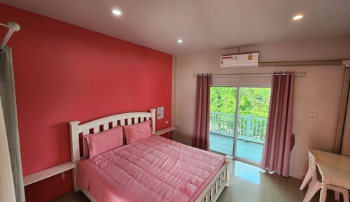 Romantic Studio