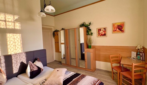 Comfort Double Room (mit Flussblick)