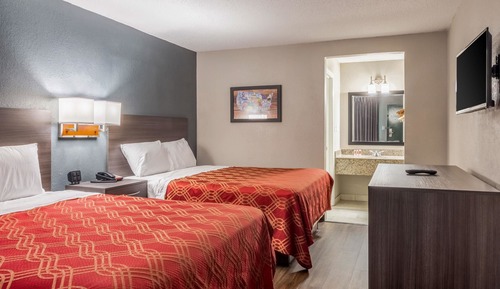 Standard Room, 2 Queen Beds, Non Smoking