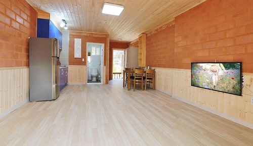 Double Room (Ootseum Room)