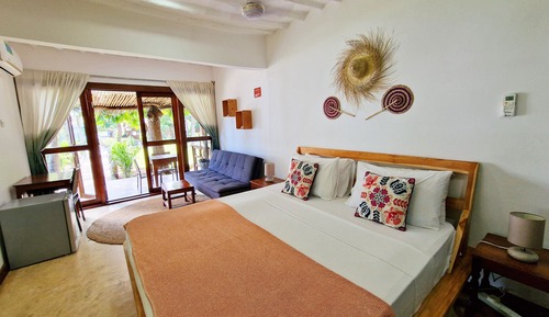 Deluxe Double Room, 1 Queen Bed with Sofa bed, Garden View