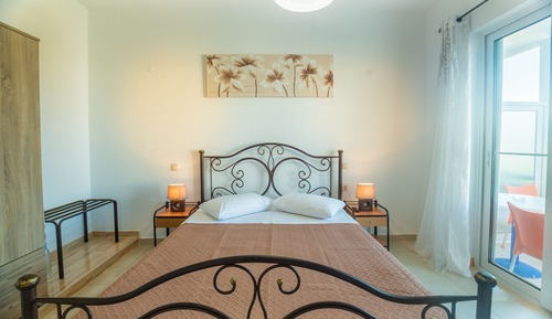 APARTMENT, 2 BEDROOMS, BALCONY, COUNTRYSIDE AND SEA VIEW