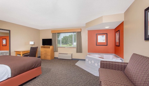 Suite, 1 King Bed, Accessible, Non Smoking