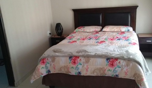 Double Room, 1 Queen Bed