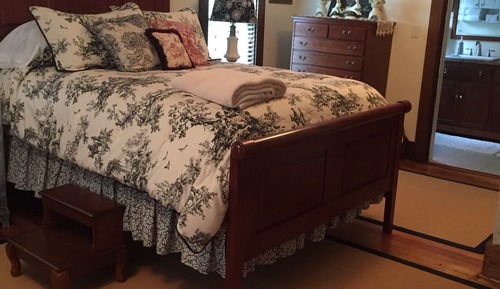 Superior Double Room Single Use, 1 Queen Bed, Jetted Tub, Garden View (Creme de le Creme )