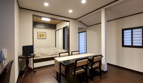 Universal Design Room Max.3 Futons