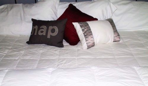 Romantic Suite, 1 King Bed, Private Bathroom, Courtyard View