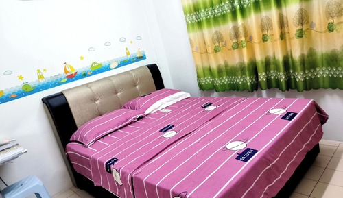 Standard Room, Non Smoking, Shared Bathroom
