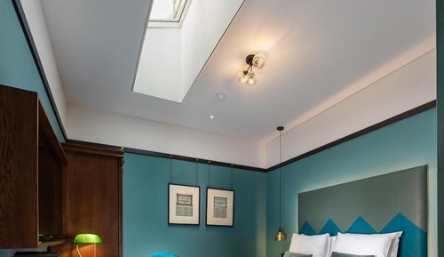 Basic Twin Room - Skylight (No Windows)