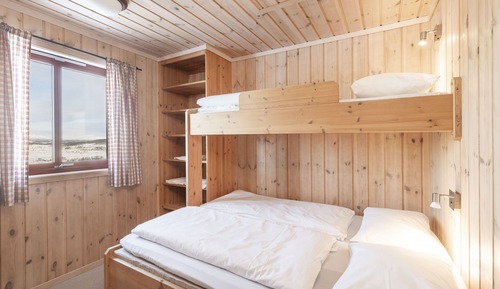 Cabin, 3 Bedrooms, Sauna, Location Vierli